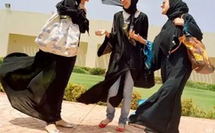 免费看美女隐私直播